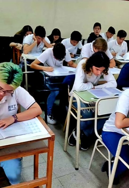 Más egresados, pero con grandes desigualdades